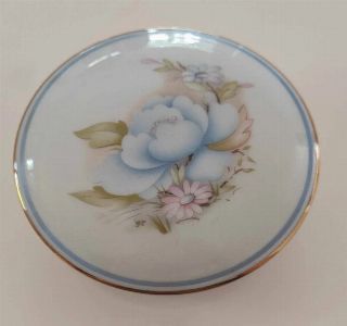 Boite ronde en porcelaine