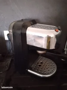 MACHINE A CAFE PERCOLATEUR DELONGUI